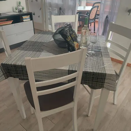 Appartement Lovely With Pool